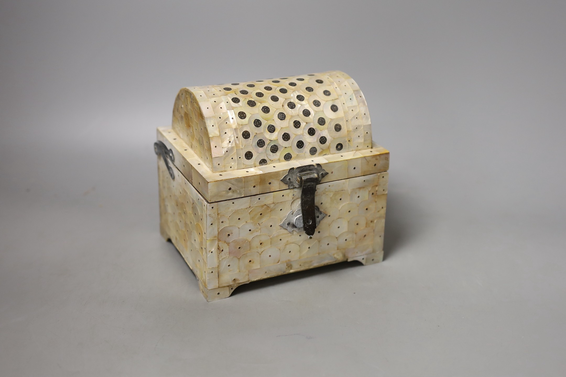 An Indian Goanese mother of pearl casket, 14.5 cms high.